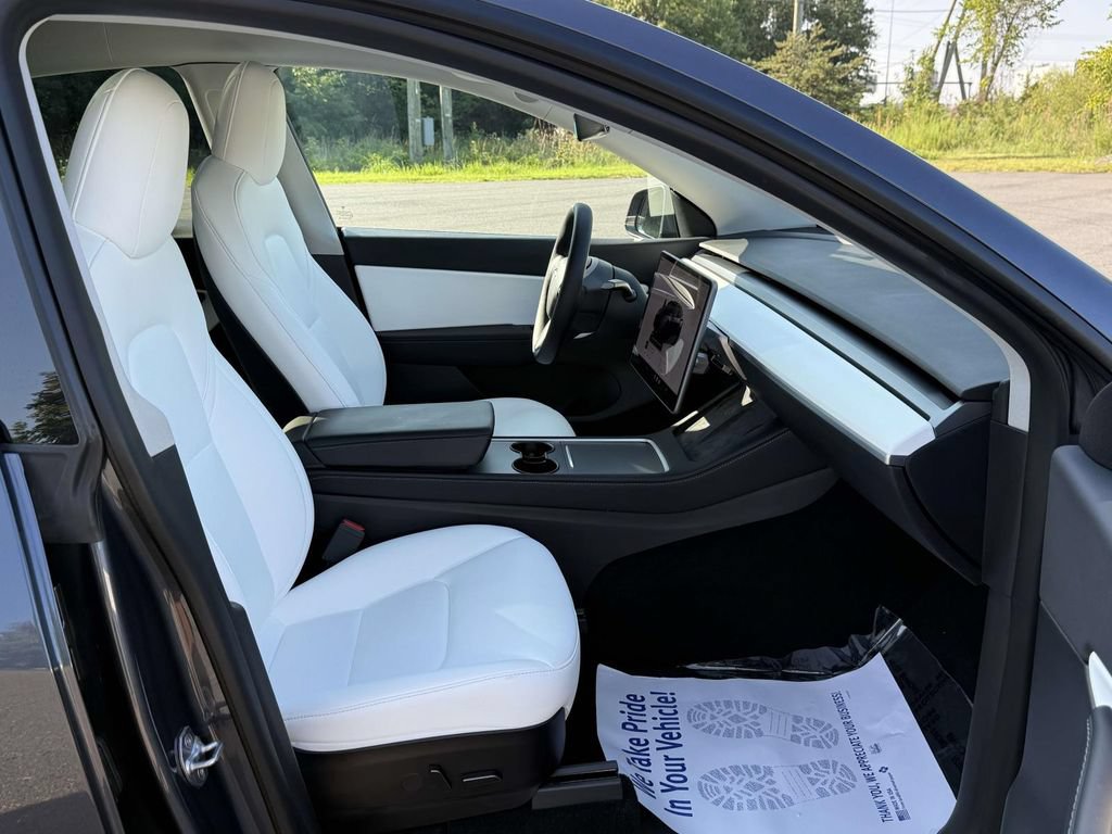 Used 2022 Tesla Model Y Performance AWD/4WD image 14