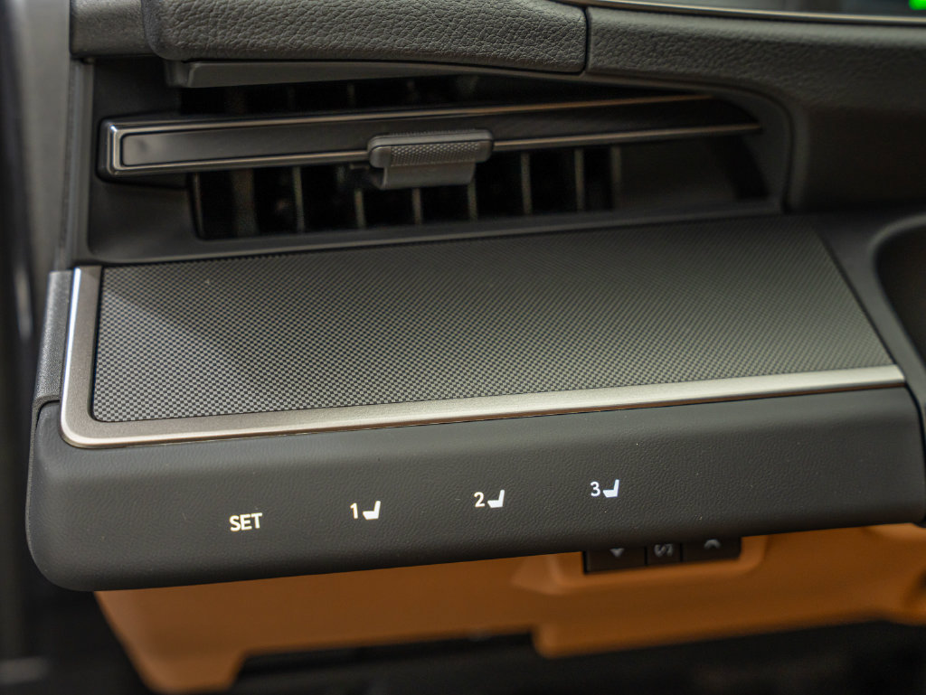New 2026 Lexus ES 350h AWD w/ Convenience Package image 26