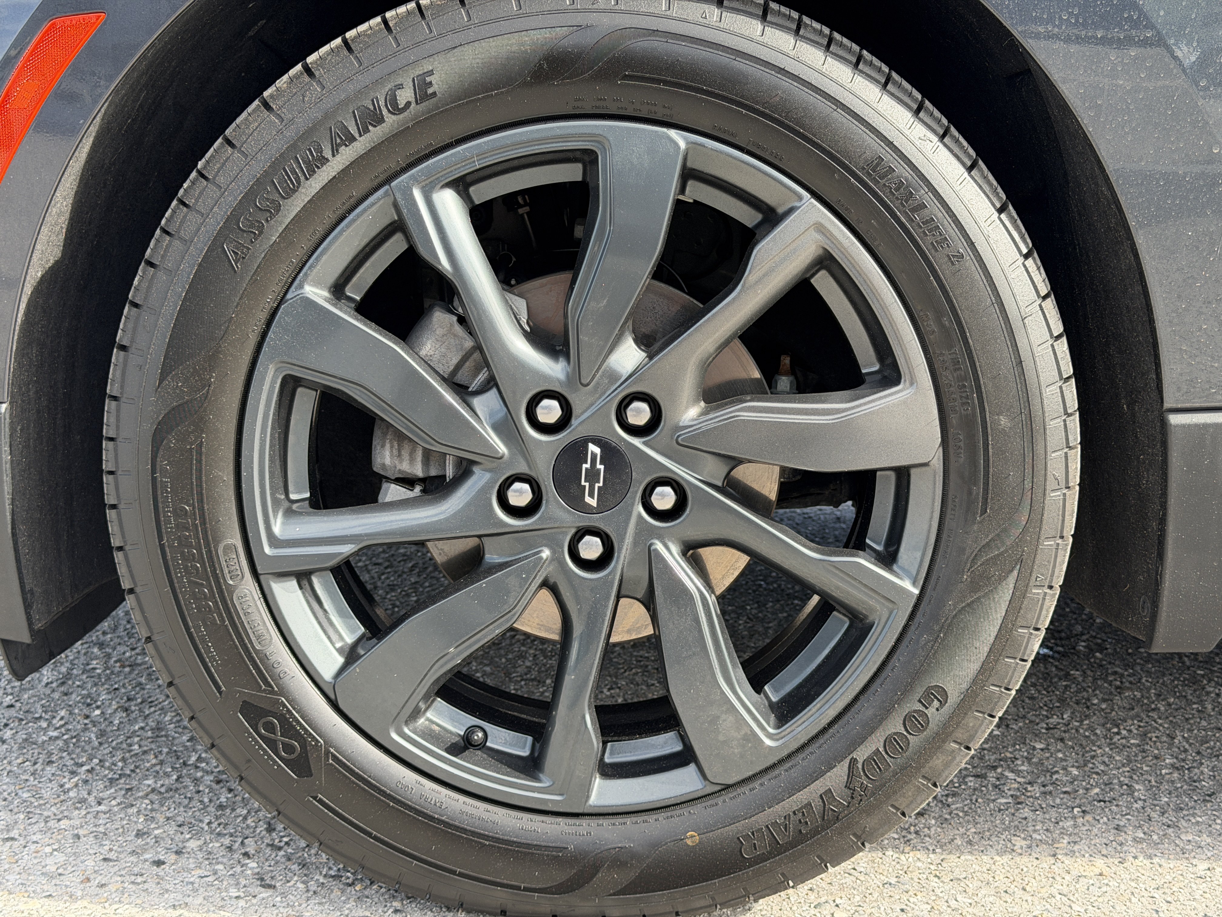 Certified 2023 Chevrolet Equinox RS w/ RS Leather Package FWD image 37