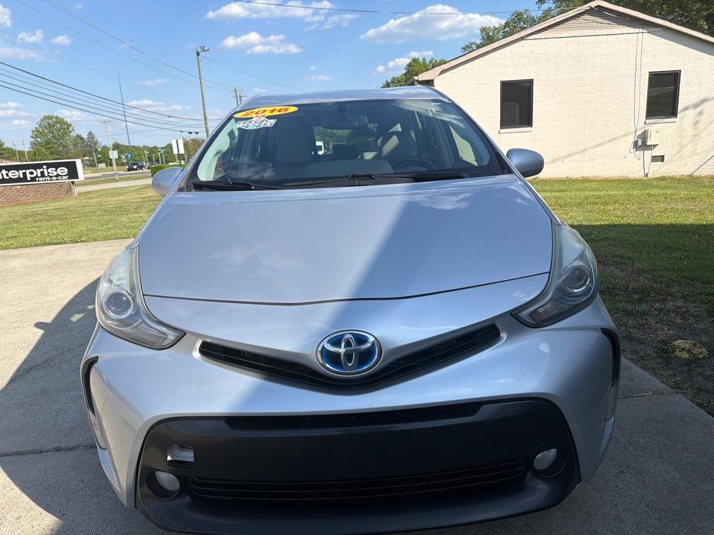 Used 2016 Toyota Prius V Five image 3