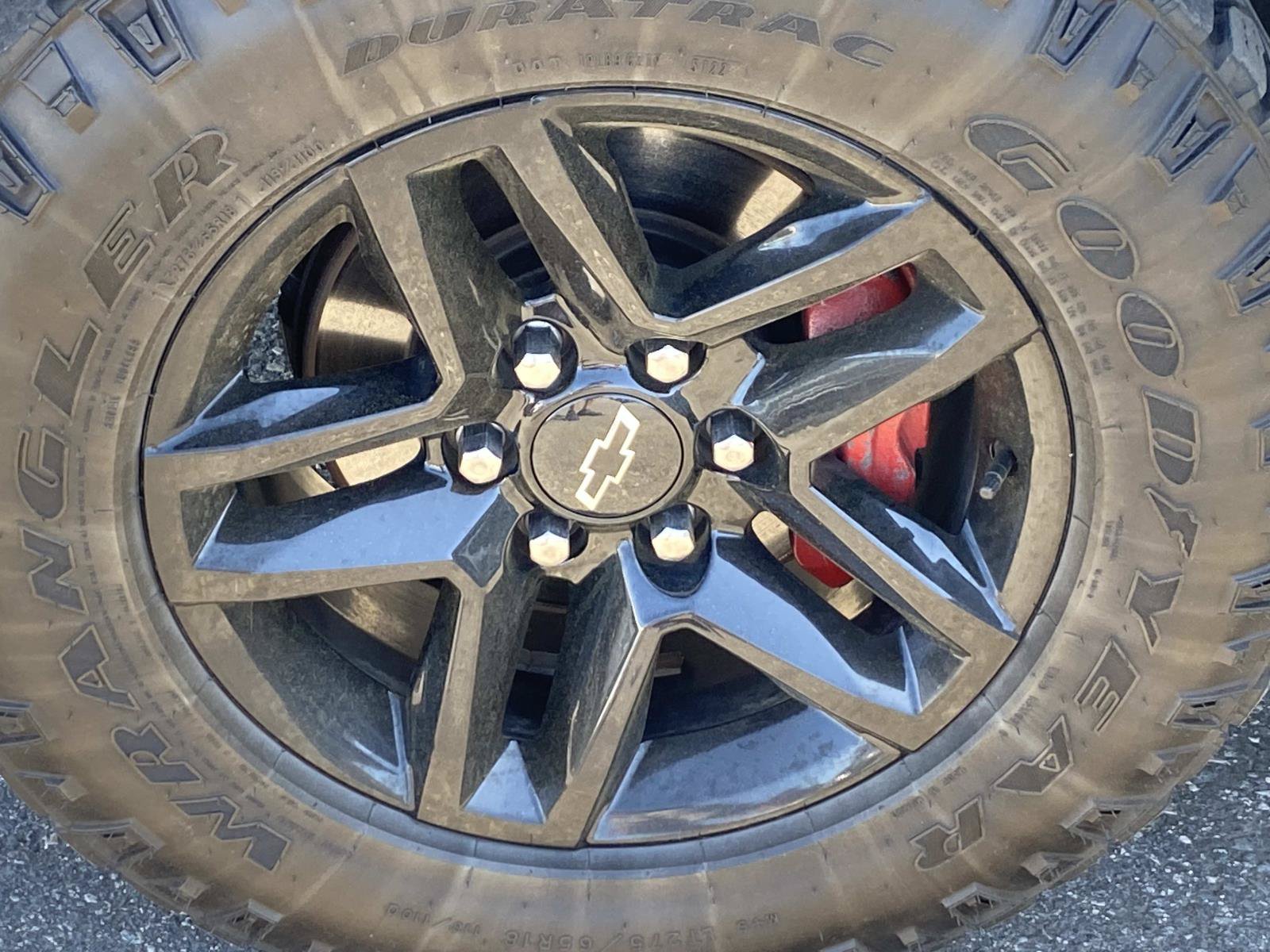 Used 2020 Chevrolet Silverado 1500 Custom Trail Boss w/ Custom Convenience Package AWD/4WD image 25