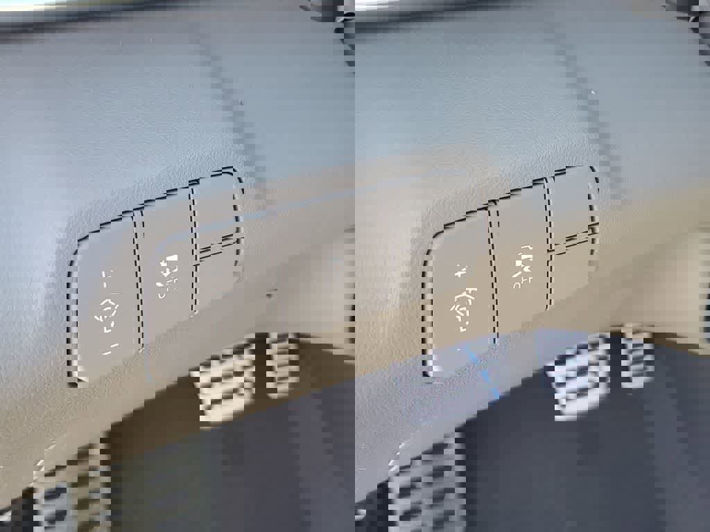 New 2026 Hyundai Elantra SEL Sport Premium image 21