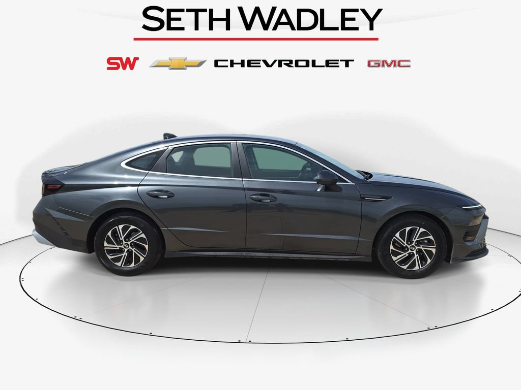 Used 2026 Hyundai Sonata Blue FWD image 8