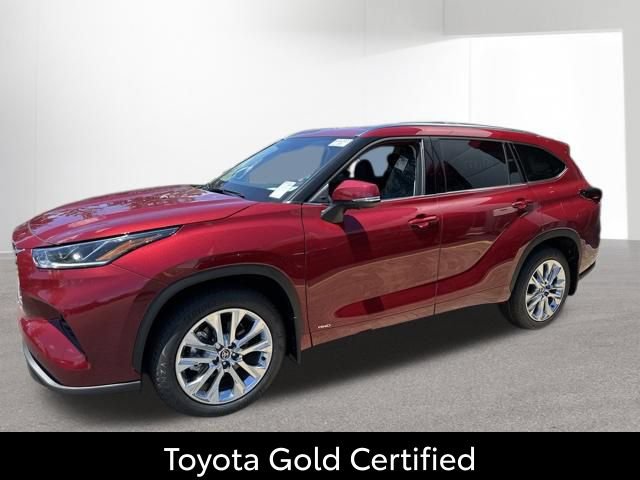 Certified 2026 Toyota Highlander Limited AWD/4WD image 1