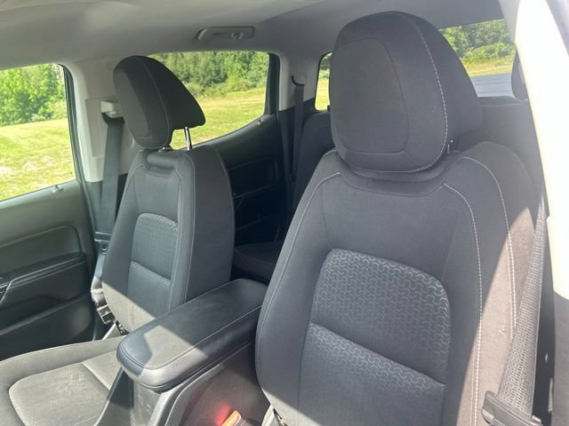 Used 2015 GMC Canyon SLE AWD/4WD image 18