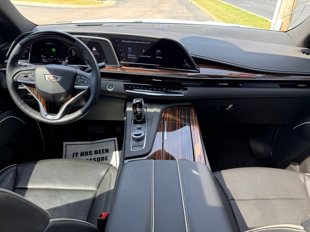 Certified 2024 Cadillac Escalade Premium Luxury w/ Performance Package AWD/4WD image 22