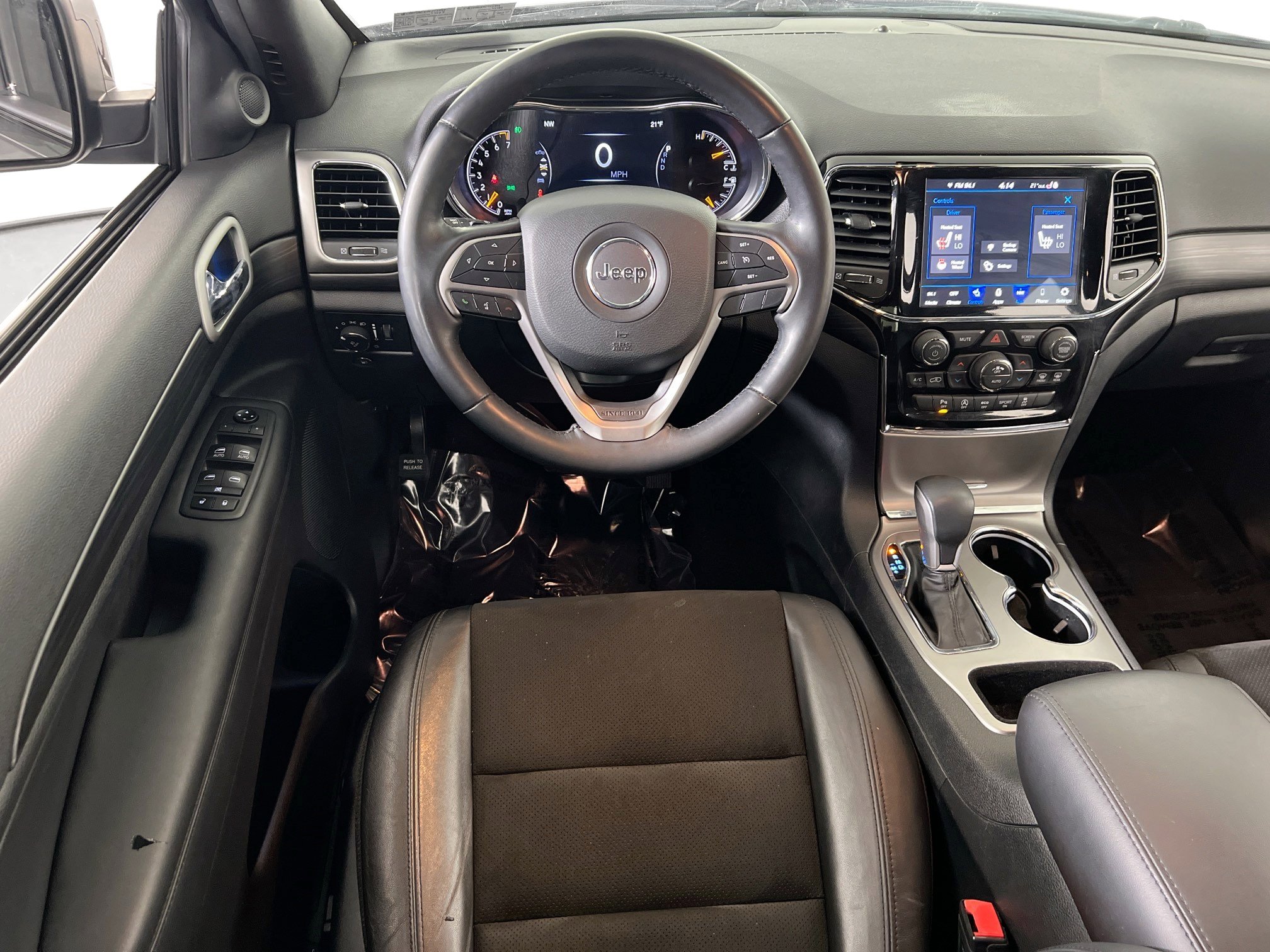 Used 2021 Jeep Grand Cherokee Laredo X image 22