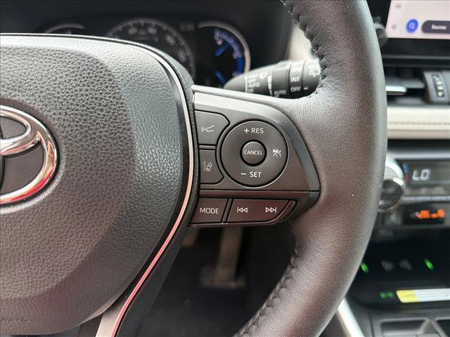Used 2023 Toyota RAV4 XLE Premium AWD/4WD image 16