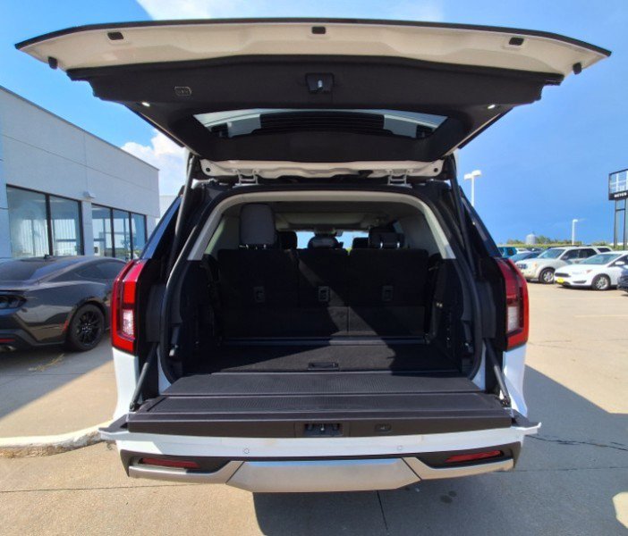 New 2025 Ford Expedition Platinum image 28