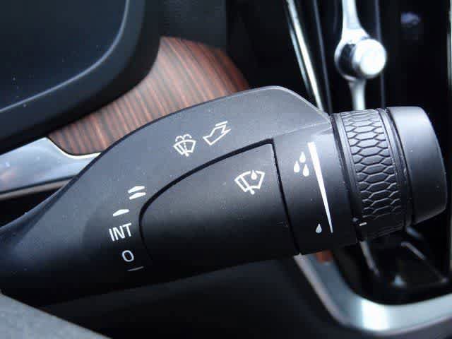 Used 2024 Volvo S60 B5 Plus FWD image 22