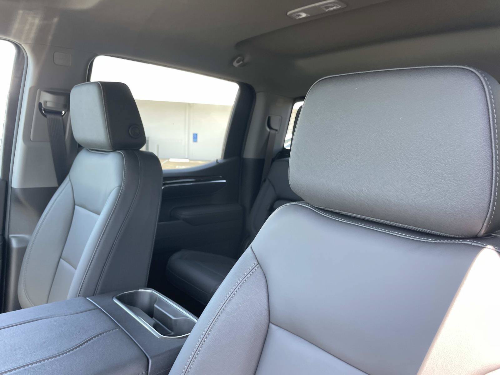 New 2026 GMC Sierra 1500 Elevation w/ Elevation Premium Package AWD/4WD image 25
