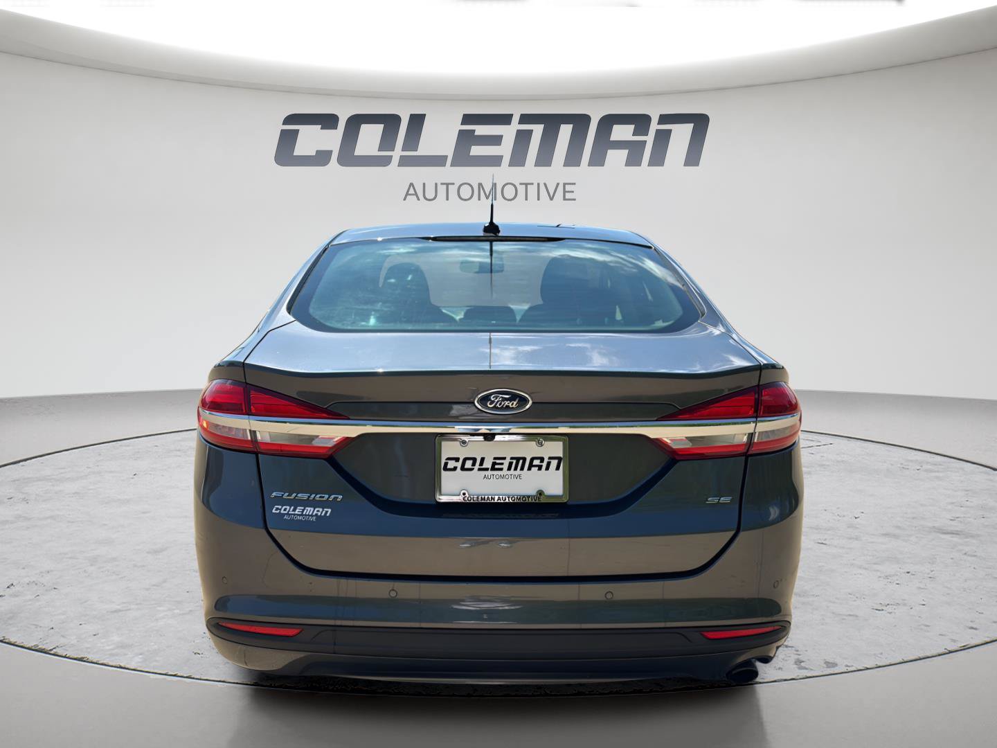 Used 2018 Ford Fusion SE FWD image 7