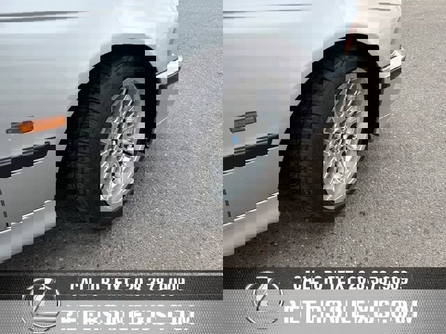 Used 2000 BMW 540i Sedan image 11