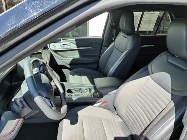 Used 2026 Ford Explorer ST-Line w/ ST-Line Street Pack RWD image 5