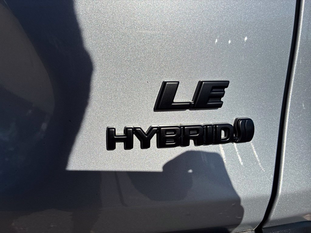 Used 2024 Toyota RAV4 LE AWD/4WD image 70