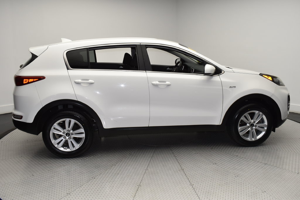 Used 2019 Kia Sportage LX AWD/4WD image 4