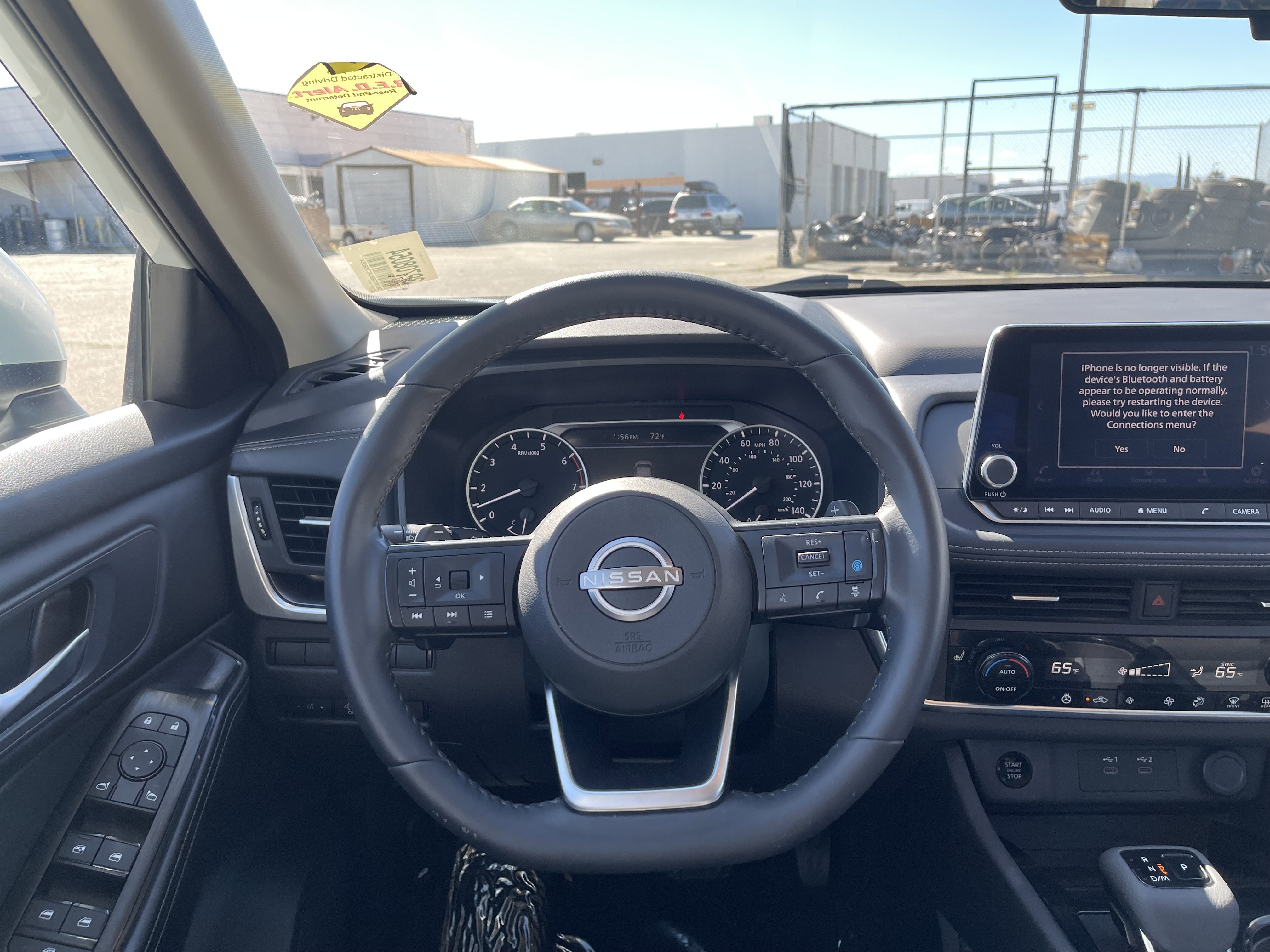 Used 2024 Nissan Rogue SV w/ SV Premium Package image 18