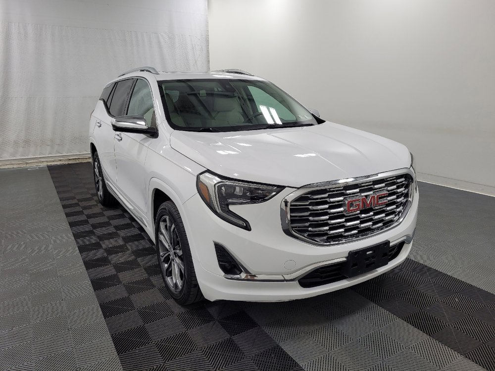 Used 2019 GMC Terrain Denali w/ Driver Alert Package II FWD image 13