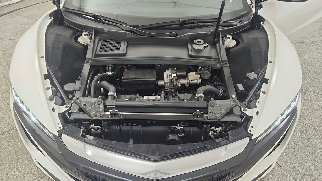 Used 2017 Acura NSX AWD/4WD image 43