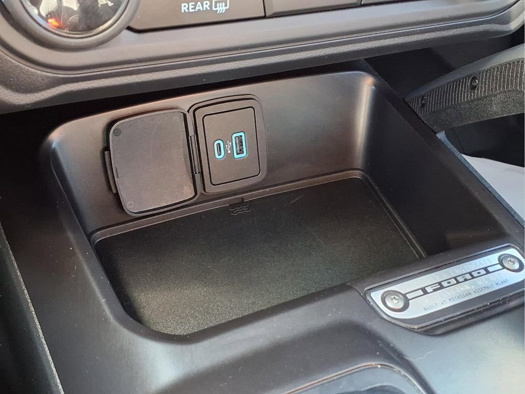 Used 2024 Ford Bronco Big Bend image 8