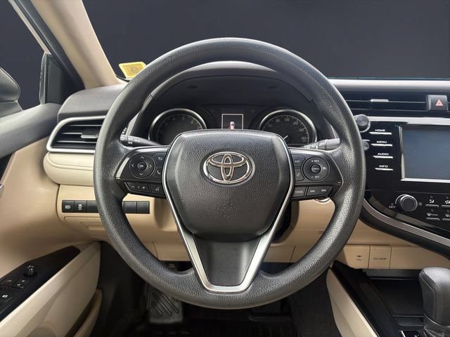 Used 2018 Toyota Camry LE w/ Convenience Package FWD image 12