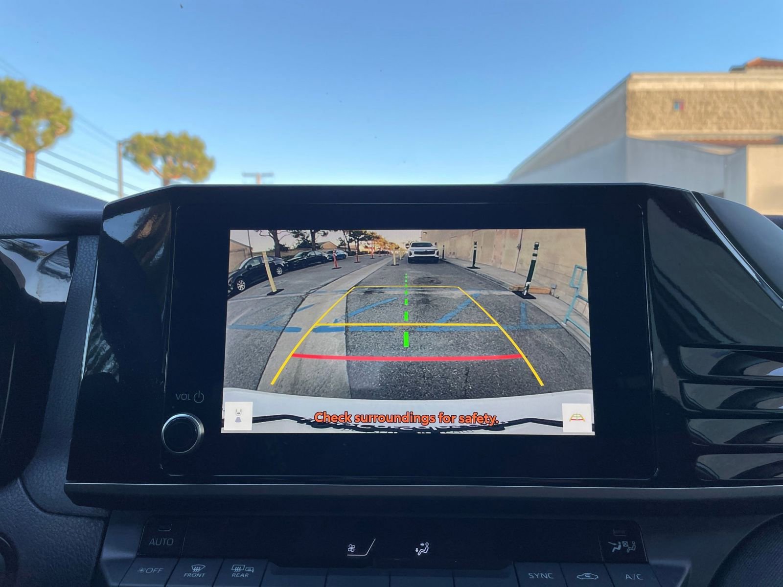 Used 2025 Toyota Camry LE image 17