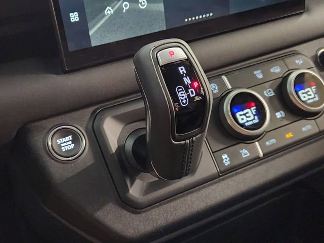 Used 2025 Land Rover Defender 110 S image 20