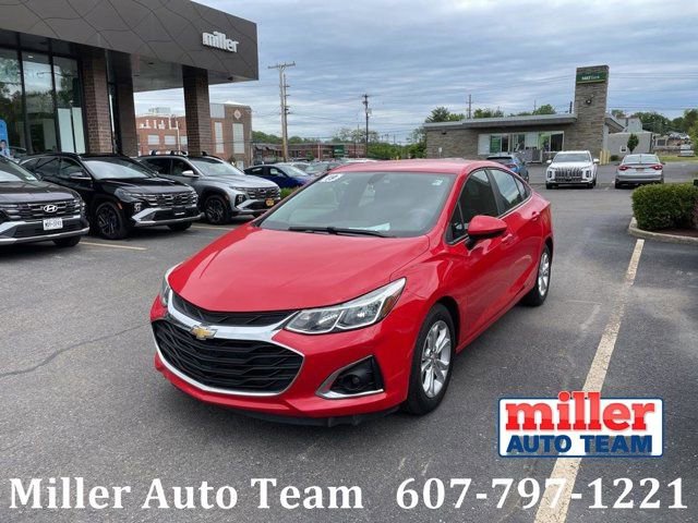 Used 2019 Chevrolet Cruze LS w/ LS Convenience Package FWD image 1