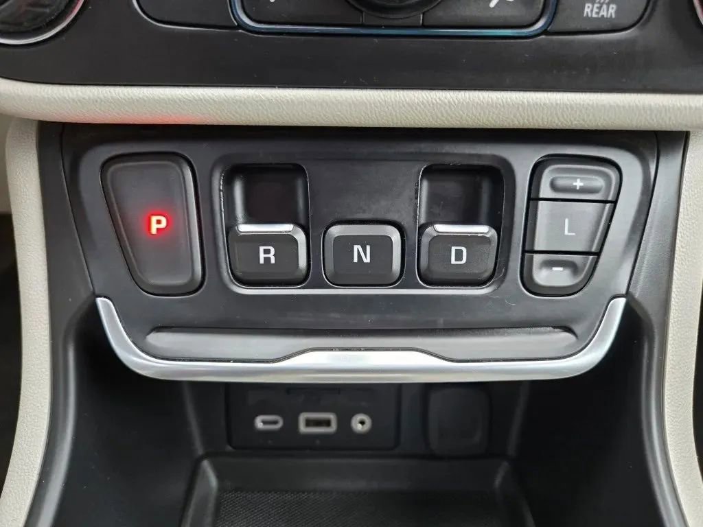 Used 2019 GMC Terrain Denali w/ Comfort Package image 23