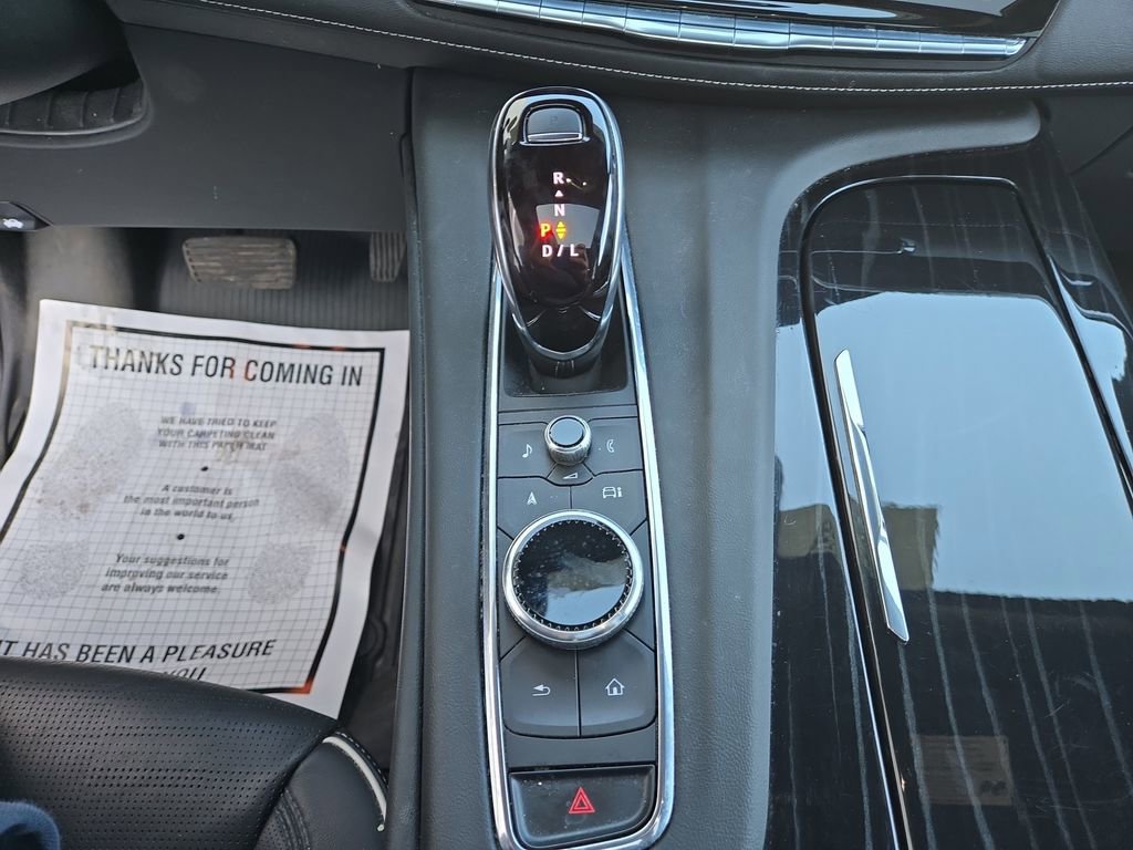 Certified 2024 Cadillac Escalade Sport w/ LPO, ONYX Package image 33