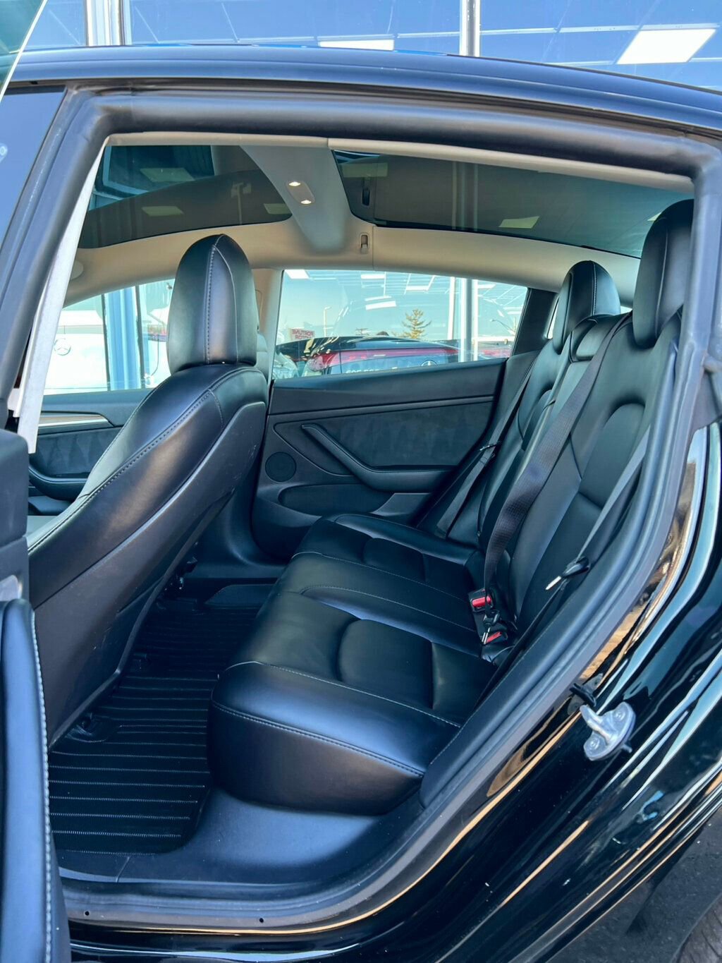 Used 2021 Tesla Model 3 Standard Range Plus image 16