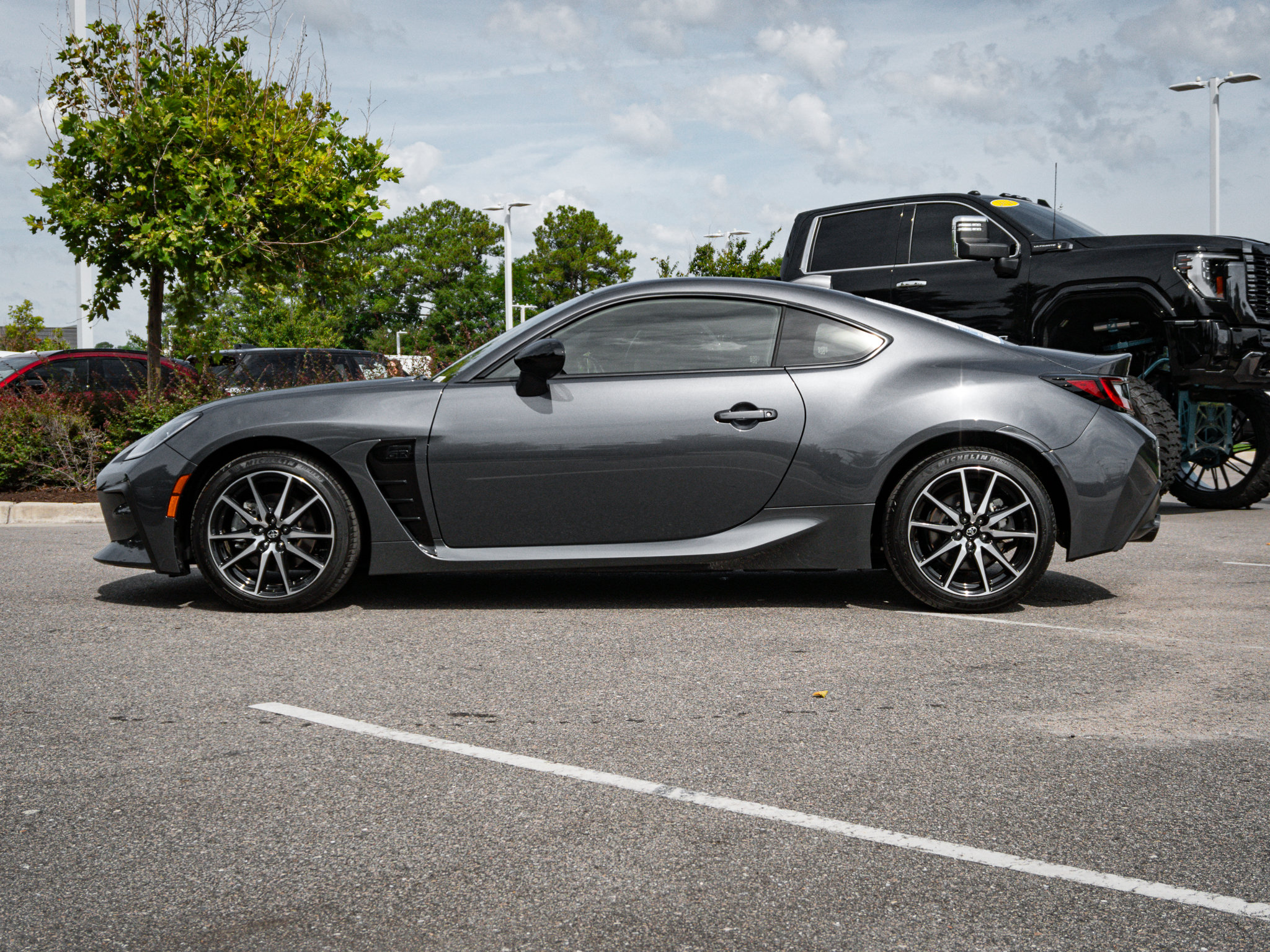 Used 2024 Toyota GR86 RWD image 8