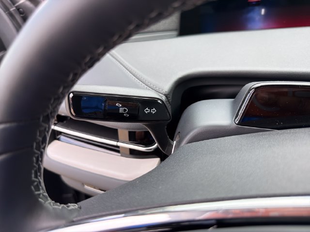 New 2026 Lincoln Navigator Reserve AWD/4WD image 25