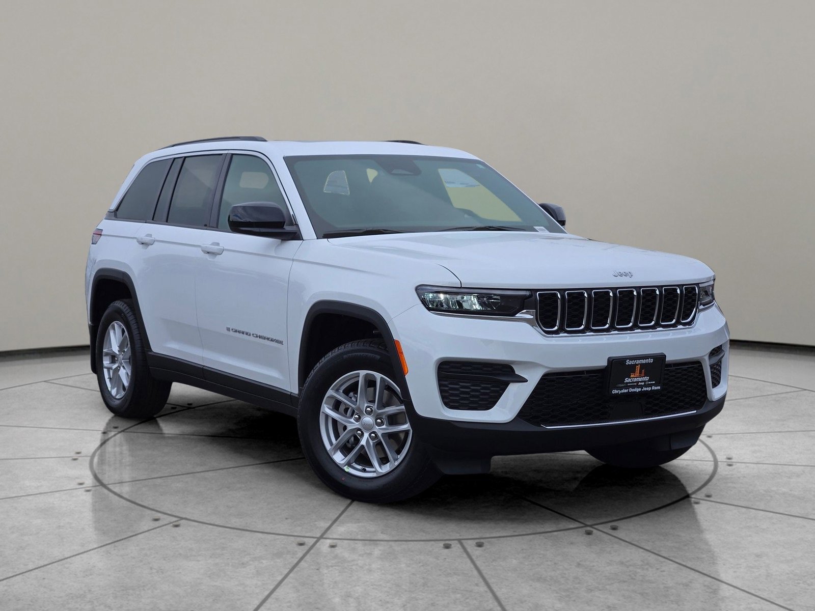New 2025 Jeep Grand Cherokee Laredo X