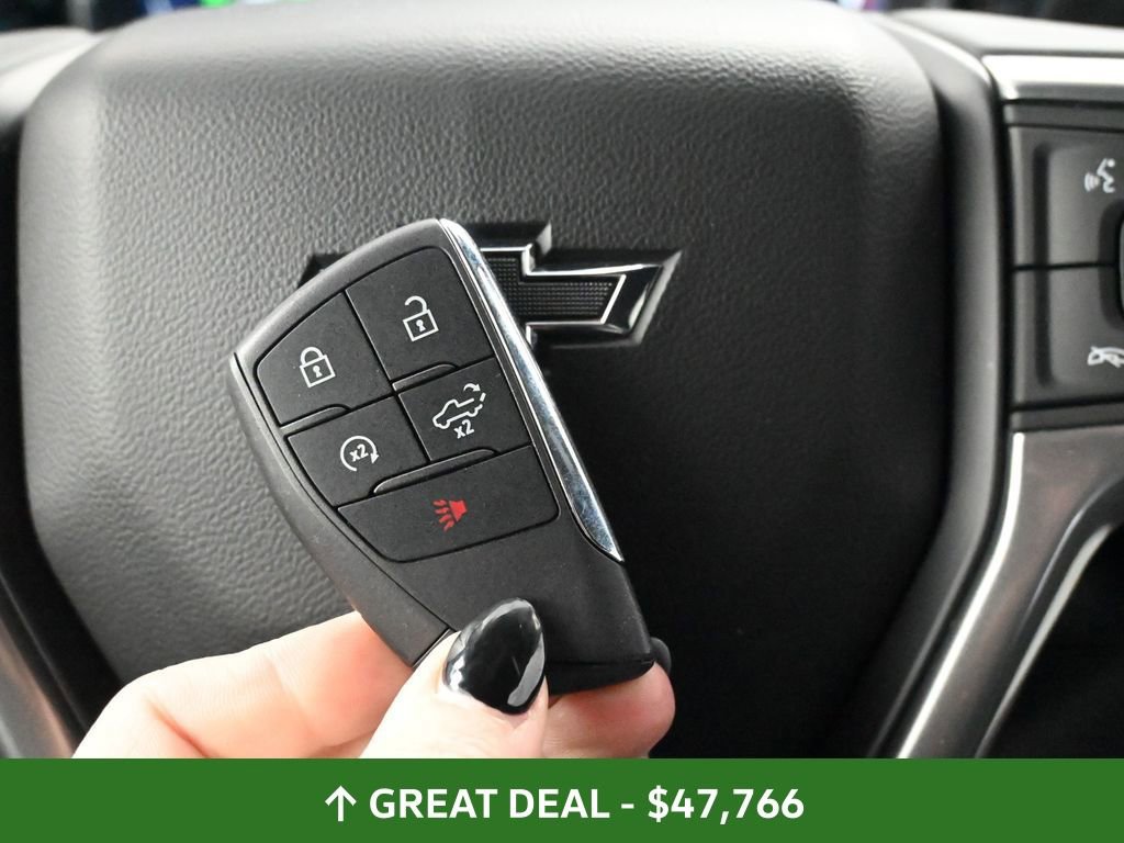 Used 2025 Chevrolet Silverado 1500 LT Trail Boss w/ LPO, Dark Essentials Package image 39