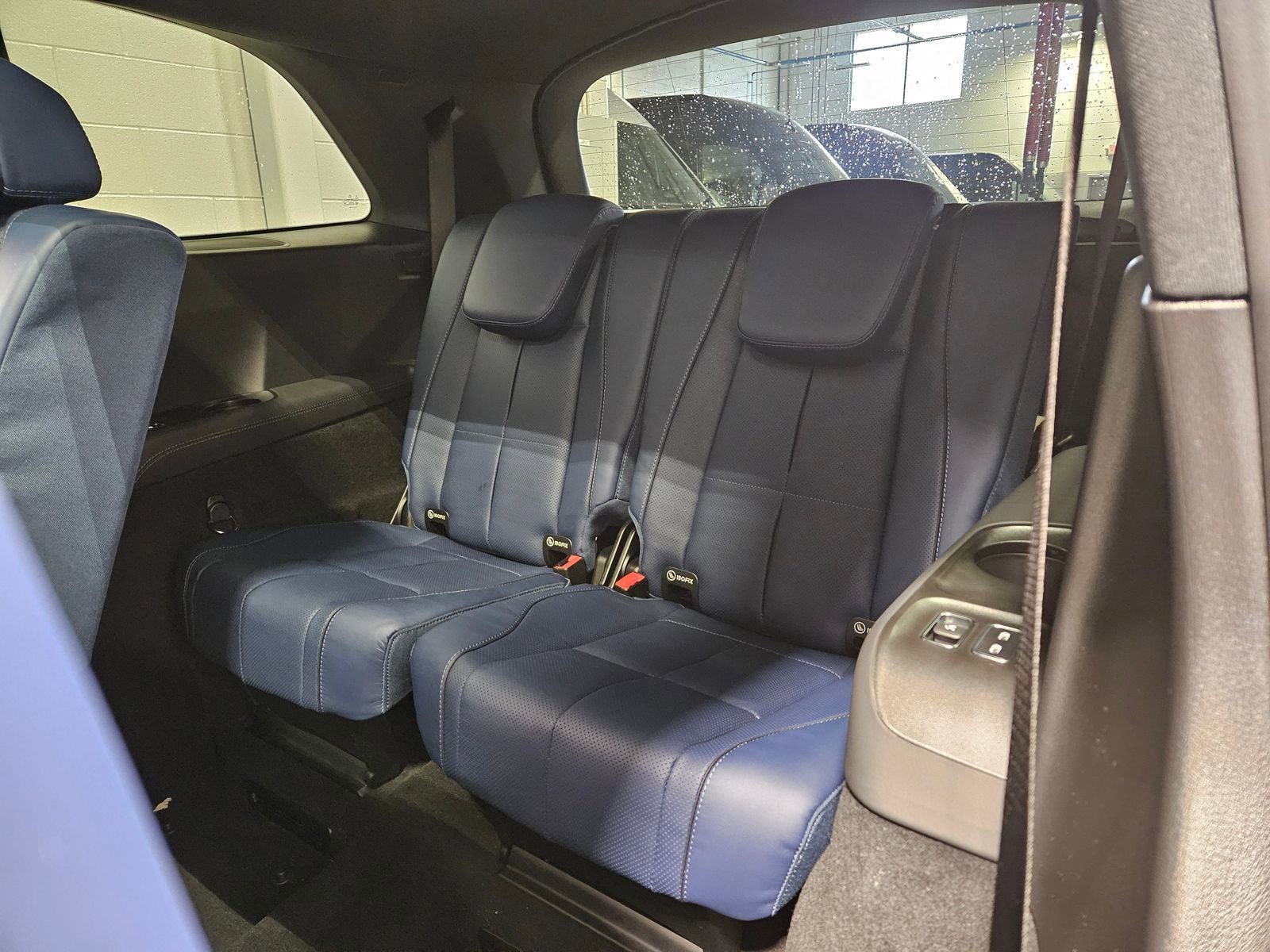 New 2026 Mercedes-Benz GLS 580 4MATIC image 17