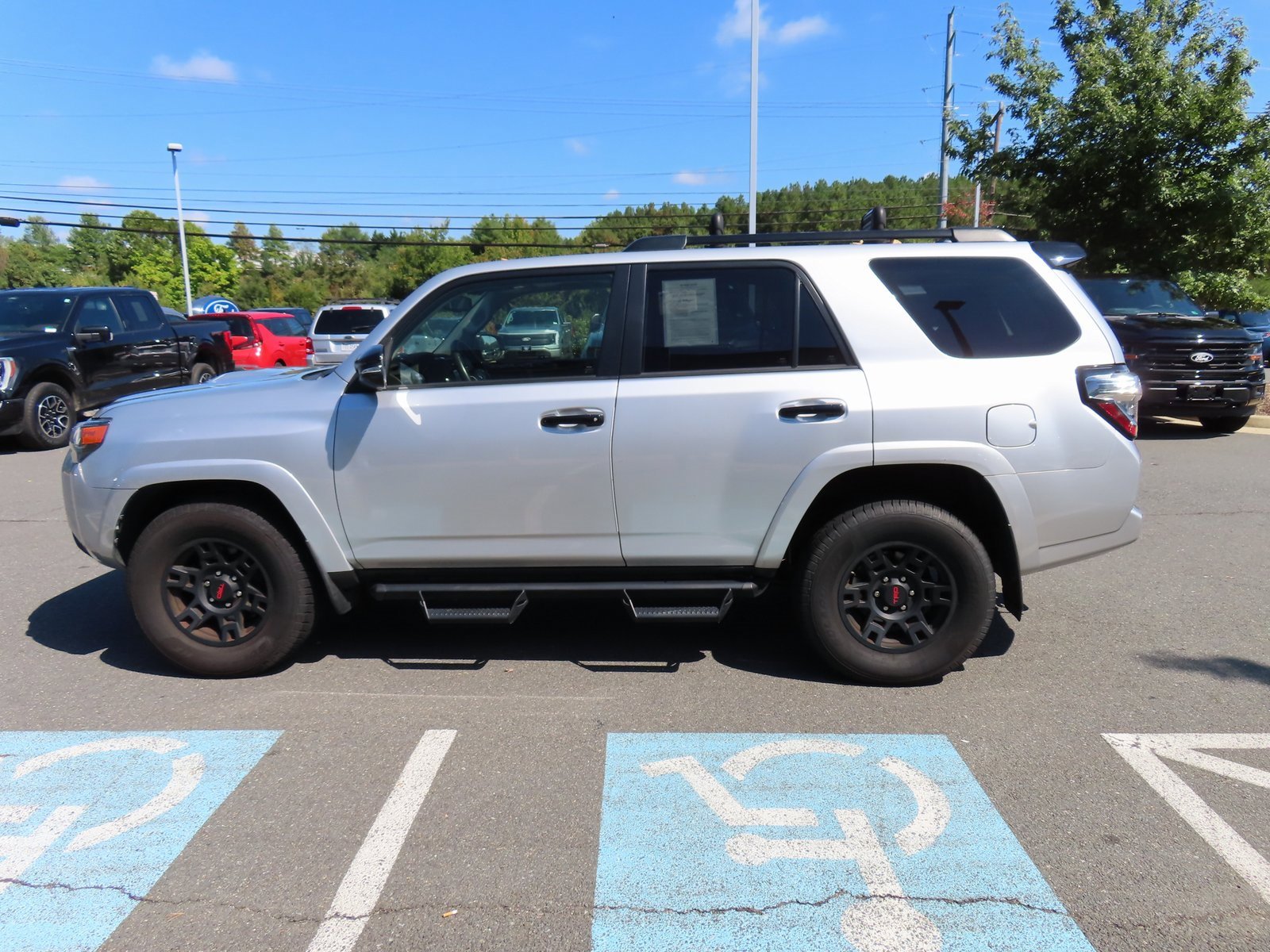 Used 2021 Toyota 4Runner Venture image 8