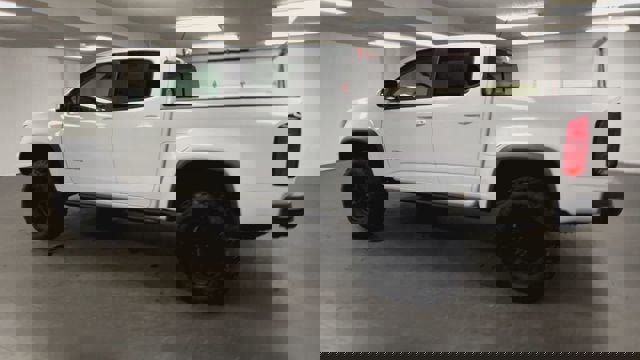 Used 2022 Chevrolet Colorado ZR2 image 6