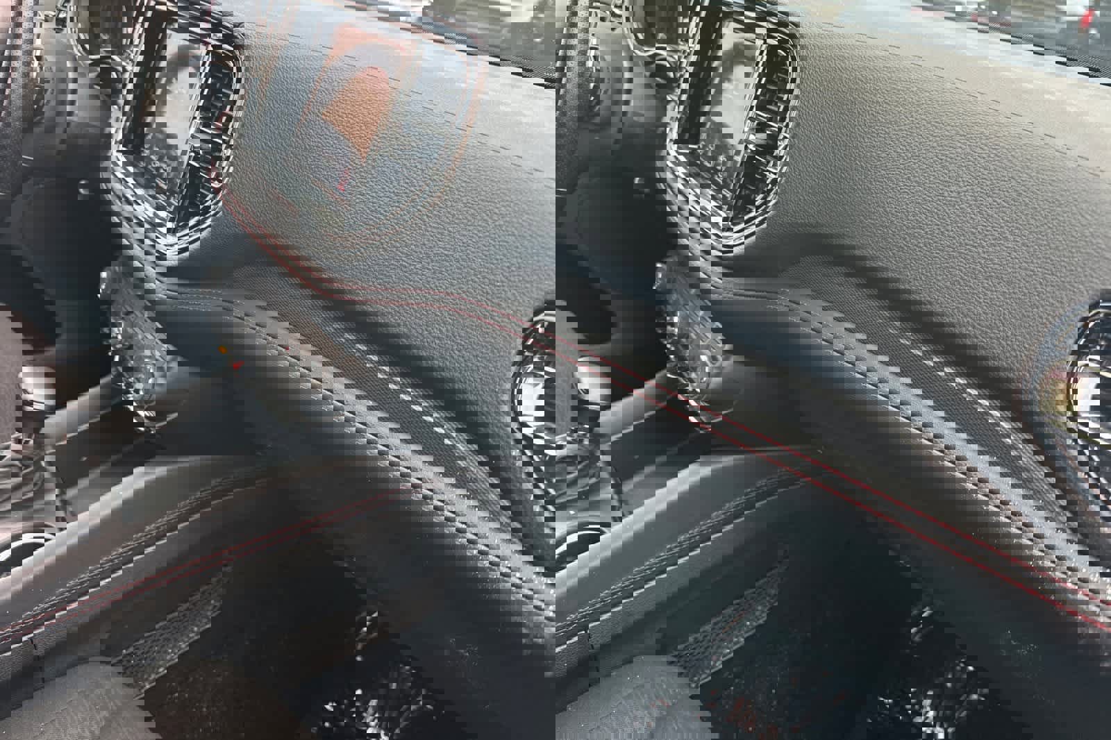 Used 2024 Dodge Durango GT image 18