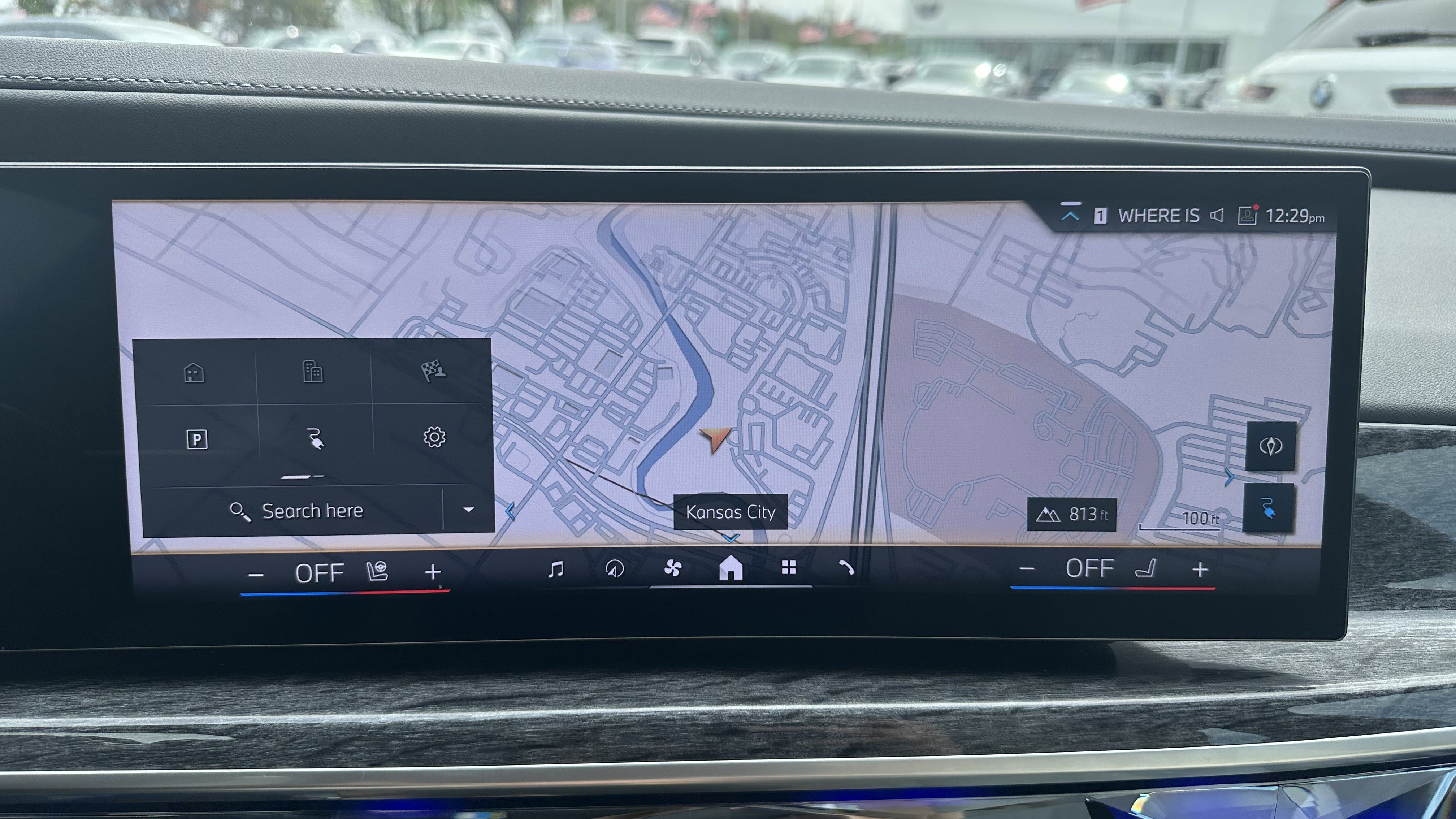 Certified 2025 BMW i7 xDrive60 w/ Premium Package AWD/4WD image 25
