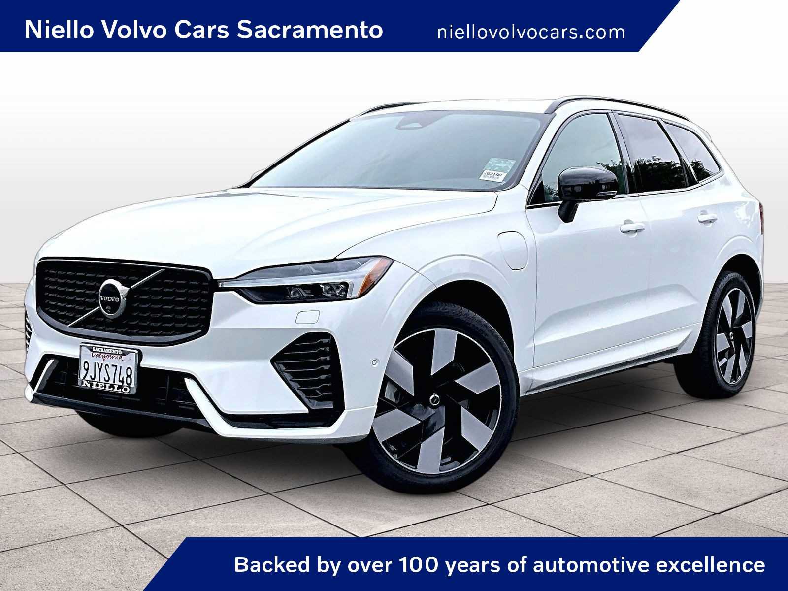Used 2024 Volvo XC60 T8 Plus w/ Protection Package Premier AWD/4WD image 1