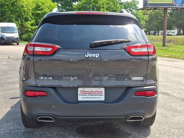 Used 2016 Jeep Cherokee Latitude w/ Safety/Convenience Group AWD/4WD image 9