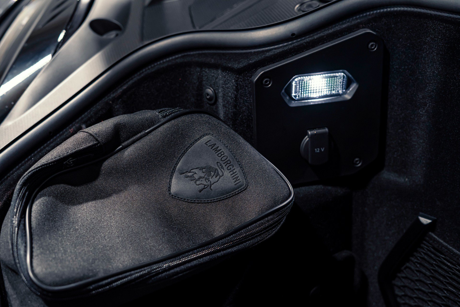 Used 2025 Lamborghini Revuelto AWD/4WD image 60