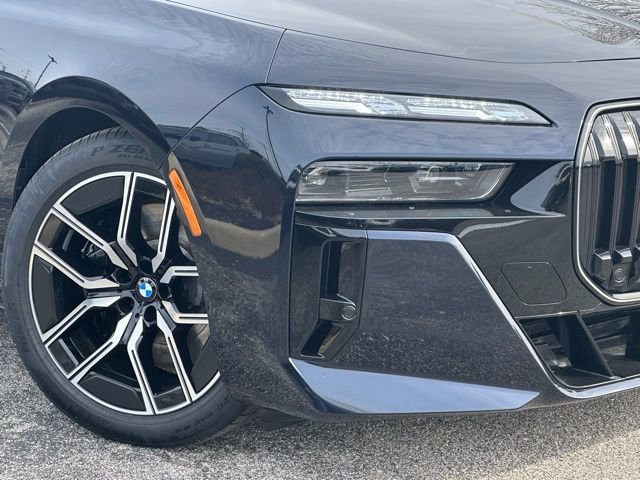 New 2026 BMW 760i xDrive w/ Executive Package AWD/4WD image 2