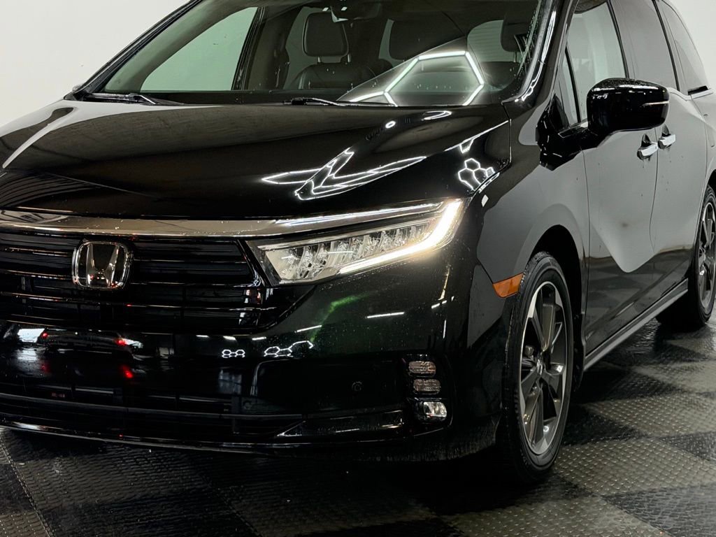 Used 2024 Honda Odyssey Elite image 5