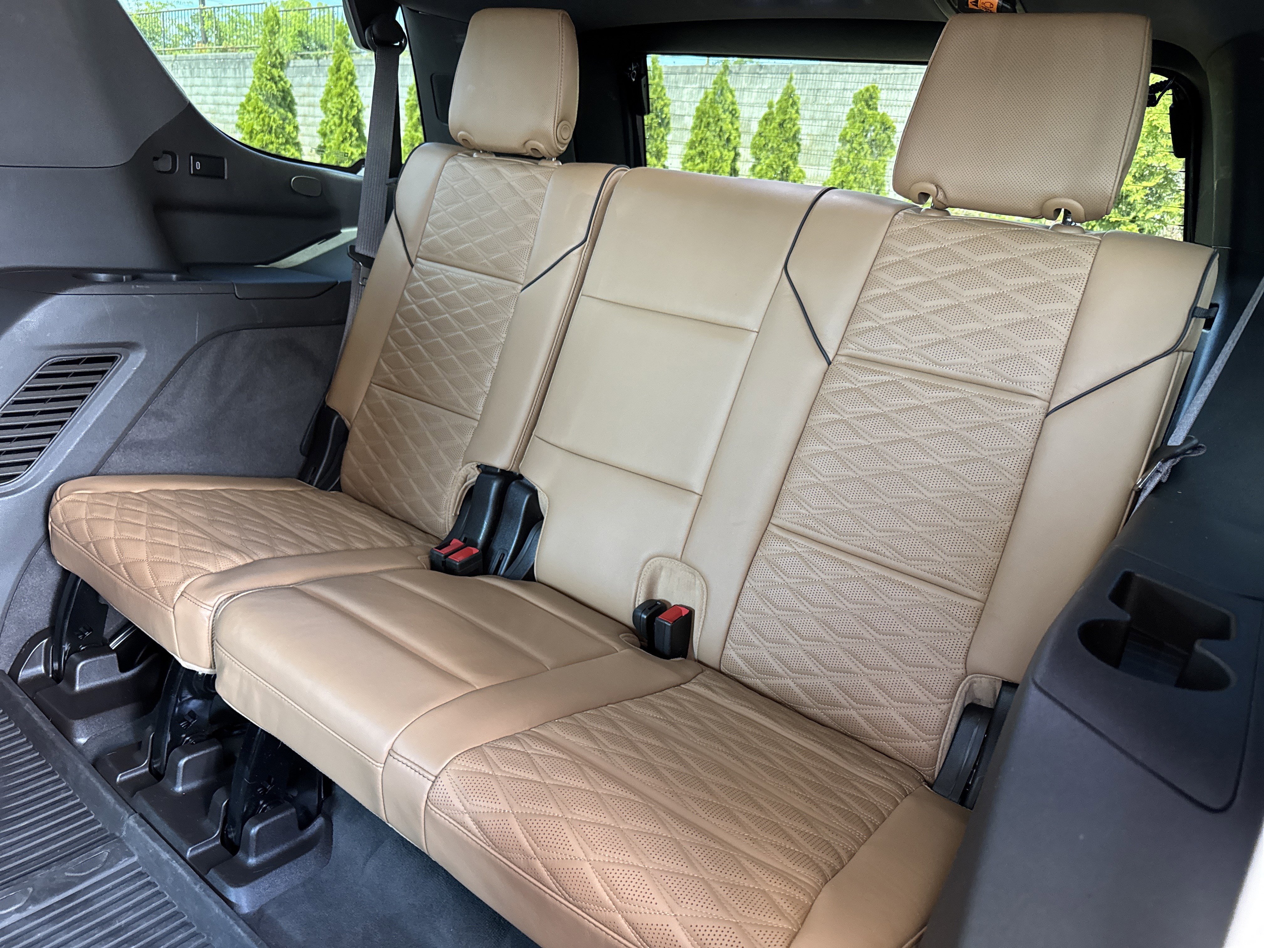 Used 2022 Cadillac Escalade Sport w/ Touring Package RWD image 31