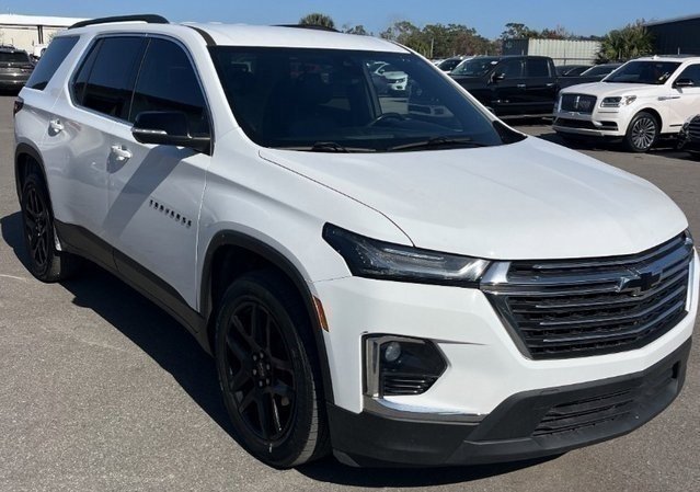 Used 2022 Chevrolet Traverse LT image 8