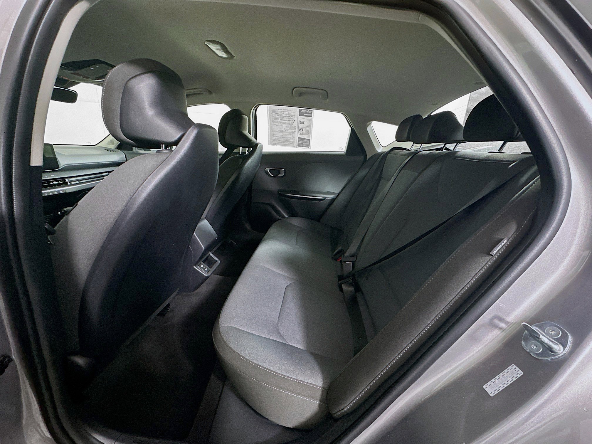 Used 2025 Kia K4 LXS image 27