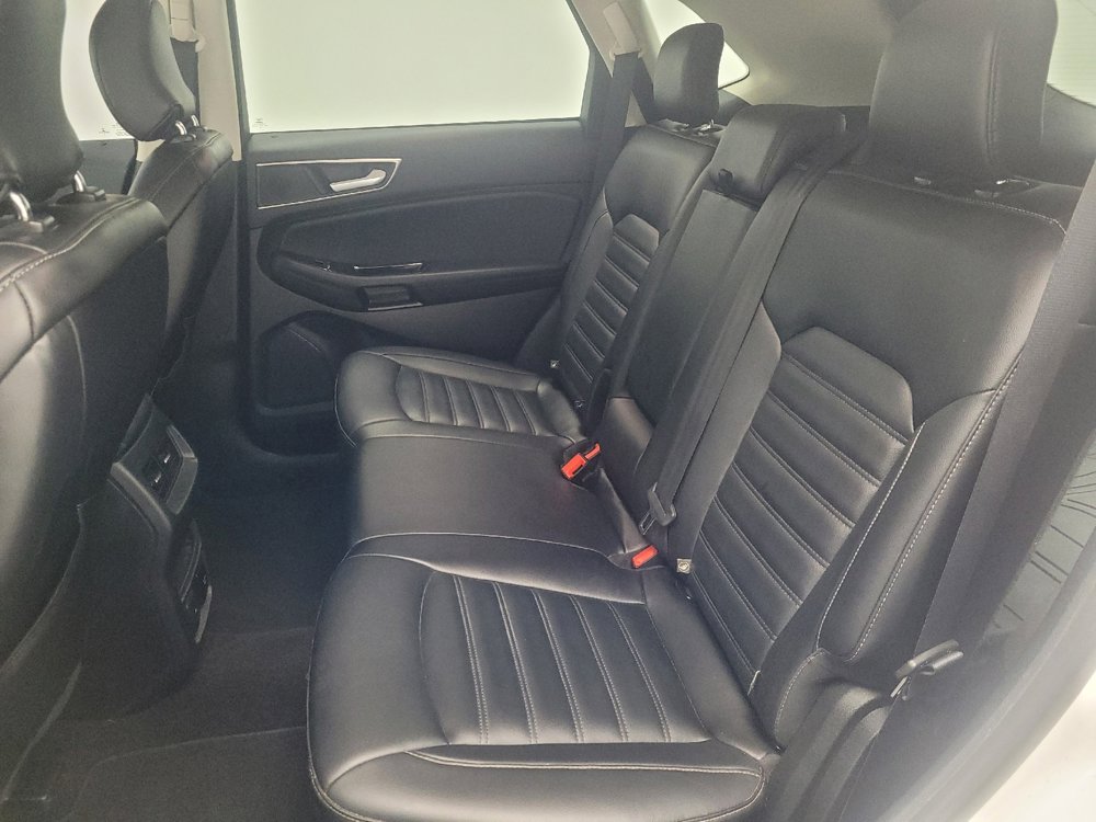 Used 2019 Ford Edge SEL w/ Equipment Group 201A image 18