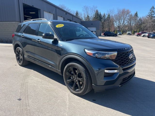 Used 2024 Ford Explorer ST-Line w/ Class IV Trailer Tow Package image 3